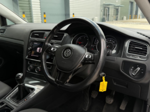 2018 Volkswagen Golf 1.6 Tdi Se Euro 6 (s/s) 5dr in White — image 2
