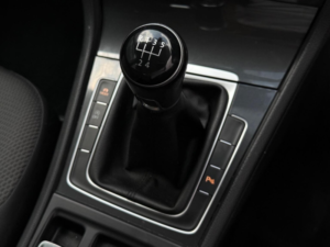 2018 Volkswagen Golf 1.6 Tdi Se Euro 6 (s/s) 5dr in White — image 3
