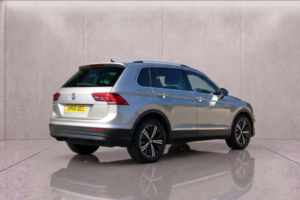 2018 Volkswagen Tiguan 1.4 Tiguan Se Nav Tsi 5dr in Silver — image 6