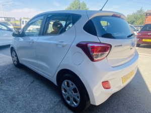2015 Hyundai I10 1.2 Se in White — image 5
