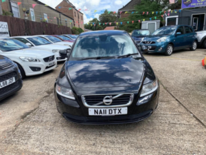 2011 Volvo S40 1.6d Drive Se Euro 5 (s/s) 4dr in Black — image 2