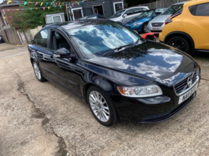 2011 Volvo S40 1.6d Drive Se Euro 5 (s/s) 4dr in Black — image 3