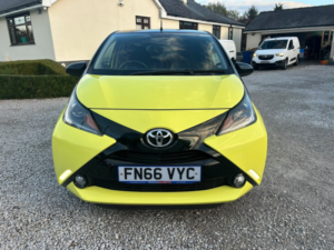 2016 Toyota Aygo 1.0 Vvt-I X-Cite 3 Yellow Bi-Tone in Yellow — image 2