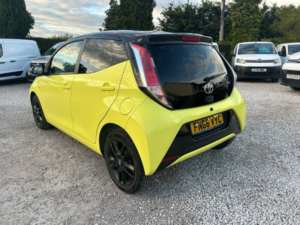 2016 Toyota Aygo 1.0 Vvt-I X-Cite 3 Yellow Bi-Tone in Yellow — image 5