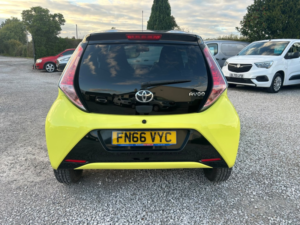 2016 Toyota Aygo 1.0 Vvt-I X-Cite 3 Yellow Bi-Tone in Yellow — image 6