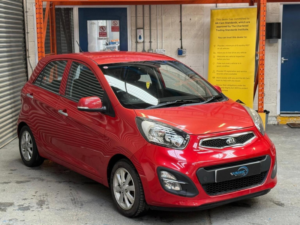 2014 Kia Picanto 1.0 2 Euro 5 5dr in Red — image 3