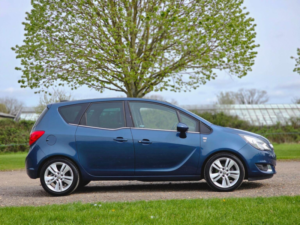 2016 Vauxhall Meriva 1.4i Turbo Se Auto Euro 6 5dr in Blue — image 3