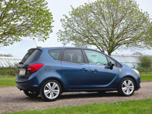 2016 Vauxhall Meriva 1.4i Turbo Se Auto Euro 6 5dr in Blue — image 4