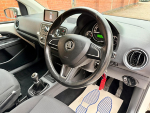 2014 Skoda Citigo 1.0 Mpi Greentech Elegance Euro 5 (s/s) 3dr in White — image 4