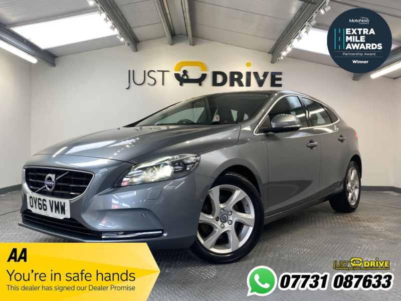 2016 Volvo V40 2.0 D2 Se Lux Nav Hatchback 5dr Diesel Manual Euro 6 (s/s) (120 Ps) in Grey — image 1