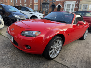 2009 Mazda Mx-5 2.0 I Sport in Red — image 3