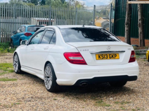 2013 Mercedes-Benz C Class 2.1 C250 Cdi Blueefficiency Amg Sport Plus G-Tronic+ Euro 5 (s/s) 4dr in White — image 6