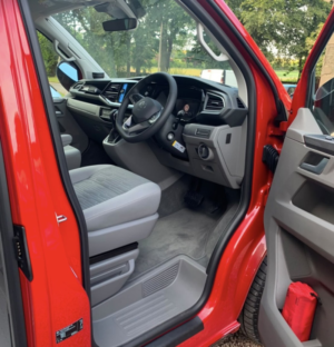 2022 Volkswagen California 2.0 Tdi Ocean in Red — image 6