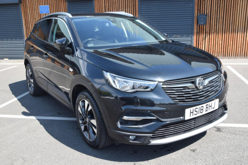 2018 Vauxhall Grandland X 1.2 Turbo Sport Nav Euro 6 (s/s) 5dr in Black — image 1