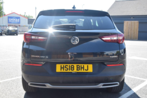 2018 Vauxhall Grandland X 1.2 Turbo Sport Nav Euro 6 (s/s) 5dr in Black — image 6