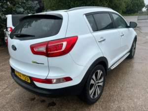 2013 Kia Sportage 1.7 Crdi Ecodynamics 3 in White — image 3