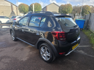2017 Dacia Sandero Stepway 0.9 Stepway Ambiance Tce 90 in Black — image 5