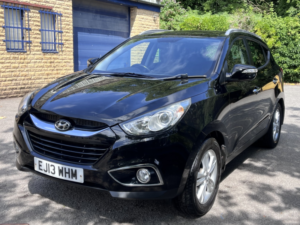 2013 Hyundai Ix35 1.7 Crdi Premium SUV 5dr Diesel Manual Euro 5 (s/s) (115 Ps) in Black — image 3