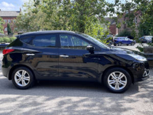 2013 Hyundai Ix35 1.7 Crdi Premium SUV 5dr Diesel Manual Euro 5 (s/s) (115 Ps) in Black — image 6