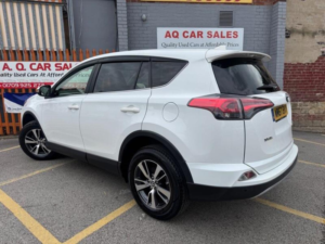 2017 Toyota Rav4 2.0 D-4d Business Edition Euro 6 (s/s) 5dr (safety Sense, Nav) in White — image 5