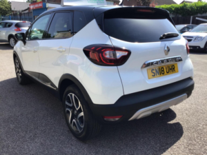 2018 Renault Captur 0.9 Tce Energy Dynamique S Nav Euro 6 (s/s) 5dr in White — image 4