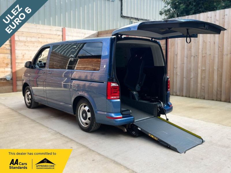 2020 Volkswagen Transporter 4 SEAT Auto Driver From / Passenger Up Front Wheelchair Accessible Disabled Access Vehicle Wav in Blue — image 1