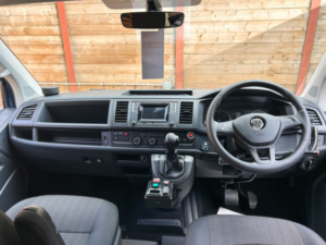 2020 Volkswagen Transporter 4 SEAT Auto Driver From / Passenger Up Front Wheelchair Accessible Disabled Access Vehicle Wav in Blue — image 2