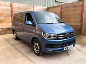 2020 Volkswagen Transporter 4 SEAT Auto Driver From / Passenger Up Front Wheelchair Accessible Disabled Access Vehicle Wav in Blue — image 3