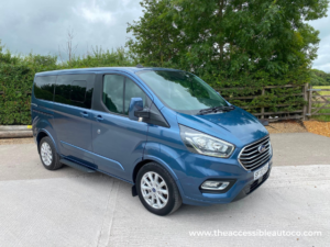 2020 Ford Tourneo Custom 2.0 Tdci Ecoblue 320 Titanium 6 Seater in Blue — image 3