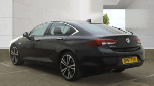 2018 Vauxhall Insignia 2.0 Turbo D Blueinjection Elite Nav Grand Sport Euro 6 (s/s) 5dr in Black — image 3