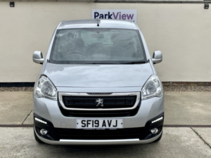 2019 Peugeot Partner Tepee 1.6 Bluehdie Active Automatic Horizon – Allied Mobility Conversion Wheelchair Adapted Wav in Silver — image 5