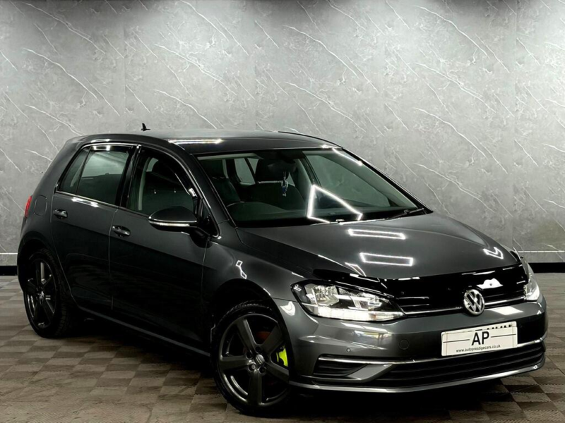 2018 Volkswagen Golf 1.6 Tdi Bluemotion Tech Se Nav Euro 6 (s/s) 5dr in Grey — image 1