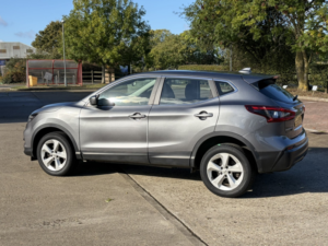 2018 Nissan Qashqai 1.5 Dci Acenta Premium in Grey — image 5