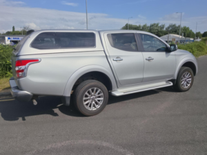 2019 Mitsubishi L200 2.4 Di-D Dc Barbarian 4WD Euro 6 4dr in Silver — image 2