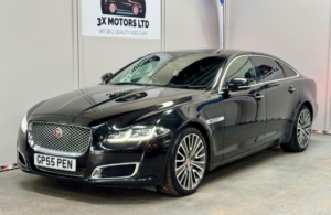 2016 Jaguar Xj 3.0d V6 Autobiography Auto Euro 6 (s/s) 4dr (lwb) in Black — image 2