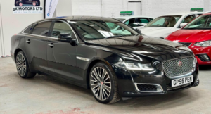 2016 Jaguar Xj 3.0d V6 Autobiography Auto Euro 6 (s/s) 4dr (lwb) in Black — image 4