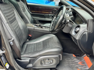 2016 Jaguar Xj 3.0d V6 Autobiography Auto Euro 6 (s/s) 4dr (lwb) in Black — image 5