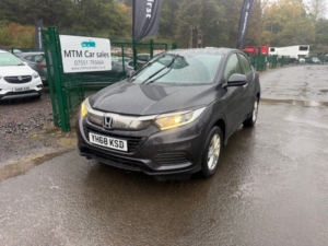 2019 Honda Hr-V 1.5 I-Vtec S SUV 5dr Petrol Manual Euro 6 (s/s) (130 Ps) in Black — image 2