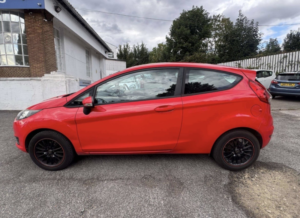 2015 Ford Fiesta 1.25 Style in Red — image 4