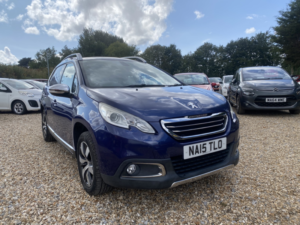 2015 Peugeot 2008 1.6 E-Hdi Allure in Blue — image 2
