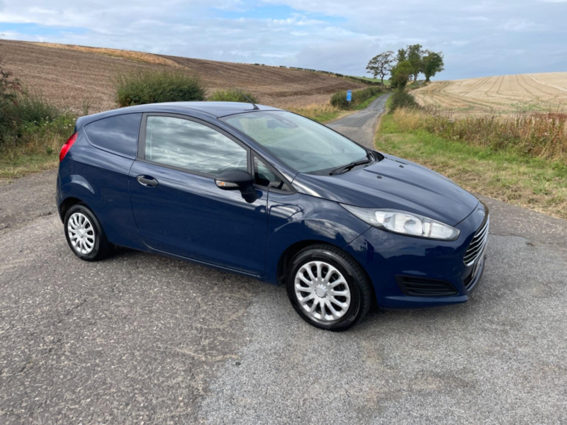 2016 Ford Fiesta Van 1.5 Tdci Econetic in Blue — image 1