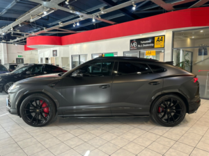 2018 Lamborghini Urus Satin Black Wrap. in Black — image 5