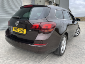 2012 Vauxhall Astra 1.6 16v Sri in Brown — image 3