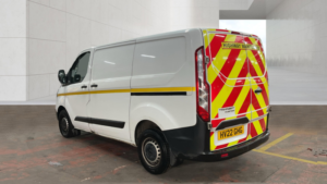 2022 Ford Transit Custom 2.0 300 Ecoblue Leader Panel Van 5dr Diesel Manual L1 H1 Euro 6 105 Ps in White — image 4