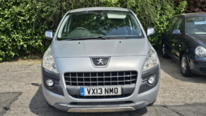 2013 Peugeot 3008 1.6 Hdi Style in Silver — image 2