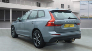 2018 Volvo Xc60 2.0 D4 Momentum AWD Euro 6 (s/s) 5dr in Grey — image 3