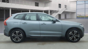 2018 Volvo Xc60 2.0 D4 Momentum AWD Euro 6 (s/s) 5dr in Grey — image 6
