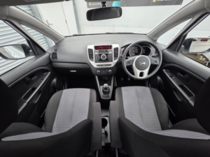 2017 Kia Venga 1.4 1 in White — image 2
