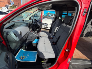 2015 Citroen Berlingo 1.6 Hdi 625 Lx L1 5dr in Red — image 4