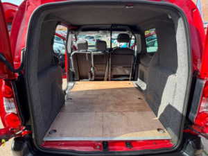 2015 Citroen Berlingo 1.6 Hdi 625 Lx L1 5dr in Red — image 6